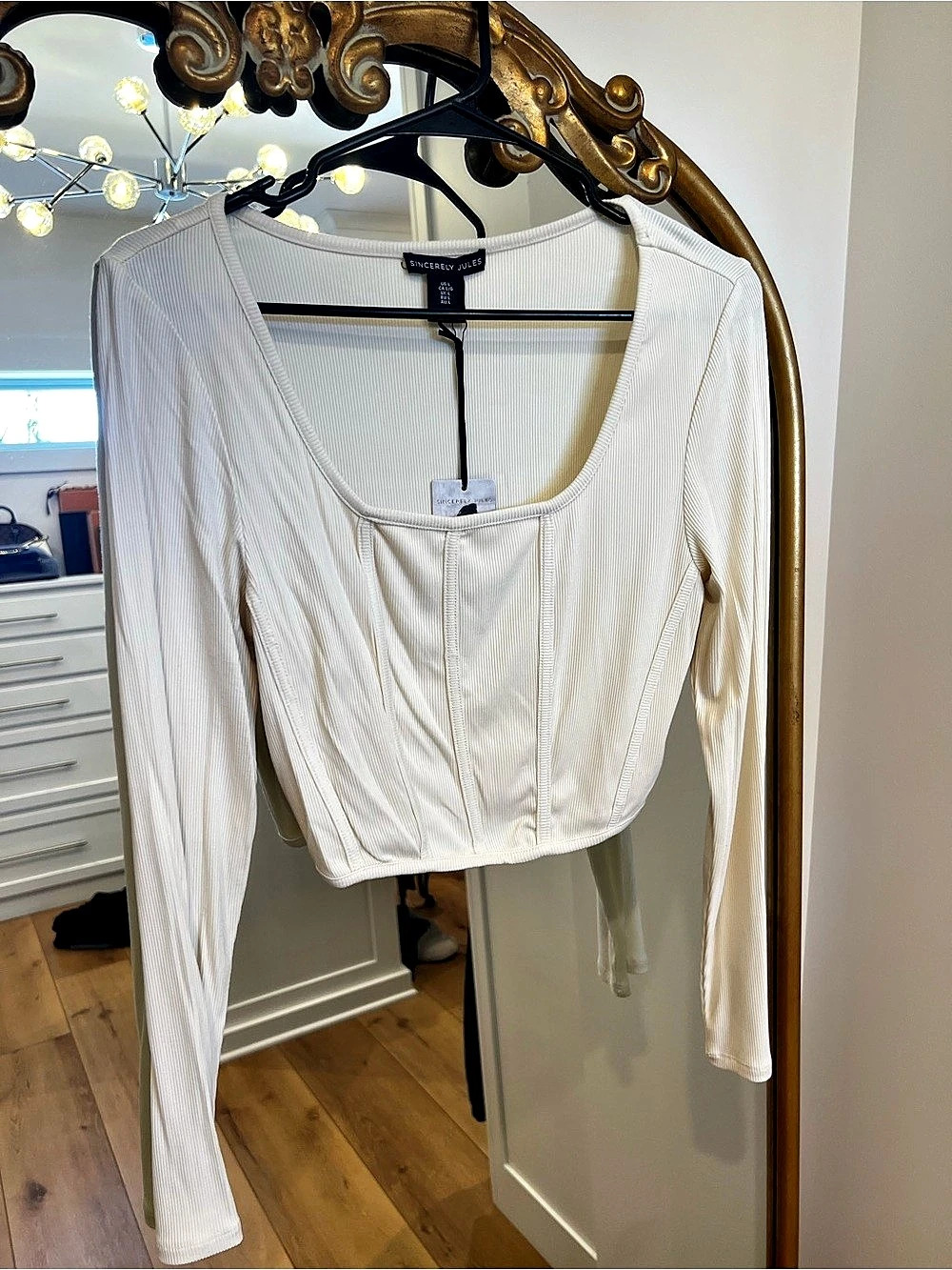 Sincerely Jules White Long Sleeve Crop Top